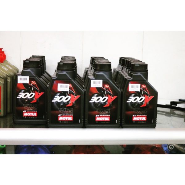 NHỚT MOTUL 300V 2 lớp