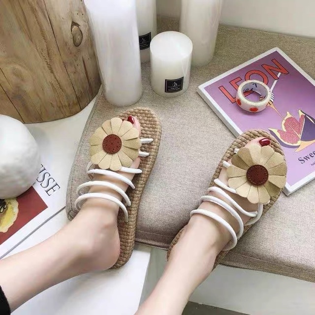 Sandal hoa cúc vintage ulzzang Dorae