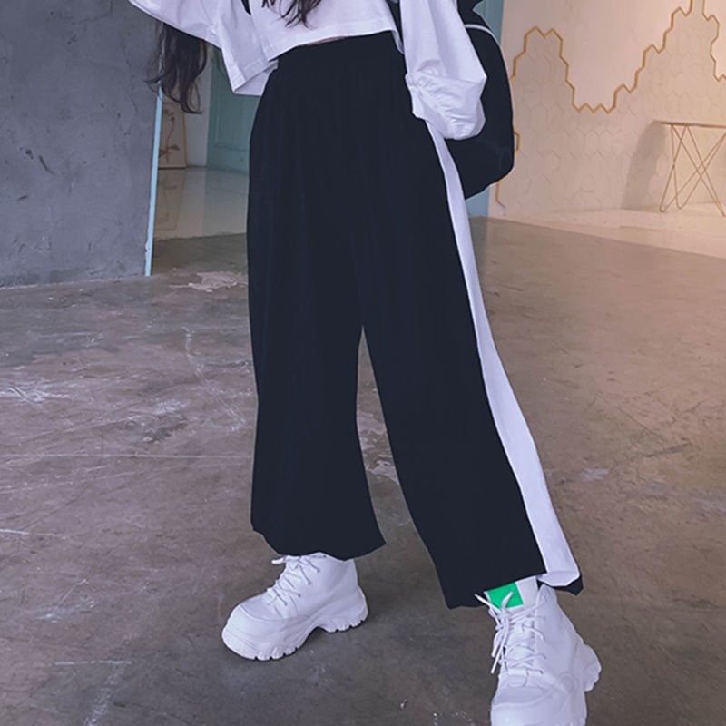 Bộ đồ hai mảnh gồm áo ngắn tay dài và quần dài thời trang xuân thu dành cho bé gái