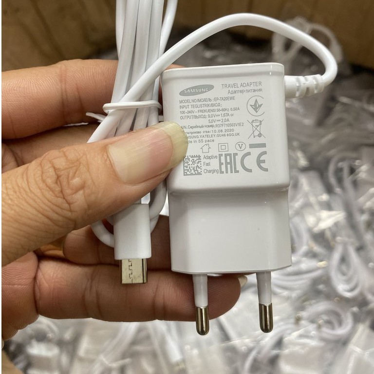 Bộ sạc Samsung chính hãng dây liền chân Micro cho mọi điện thoại chân sạc Micro