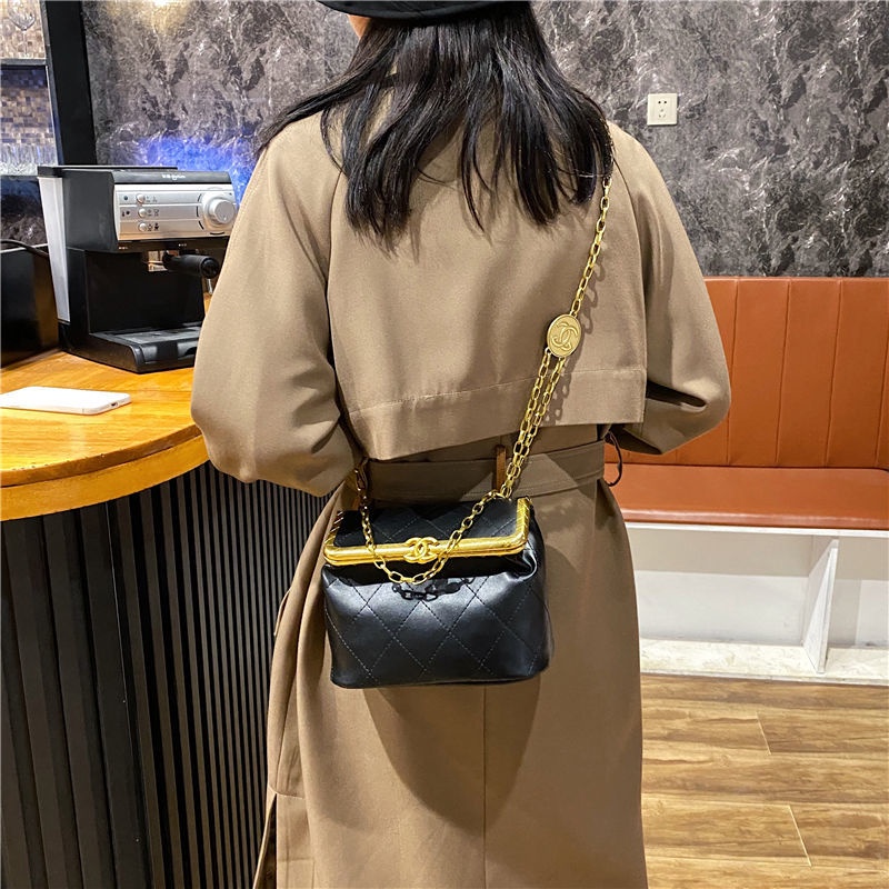 Túi Đeo Chéo Đính Đá Phong Cách Mới 2022 Thời Trang