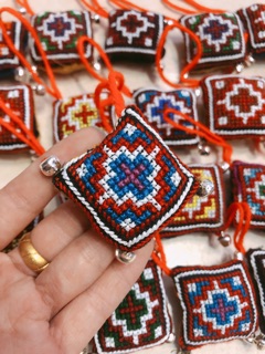 Móc khoá thêu tay handmade