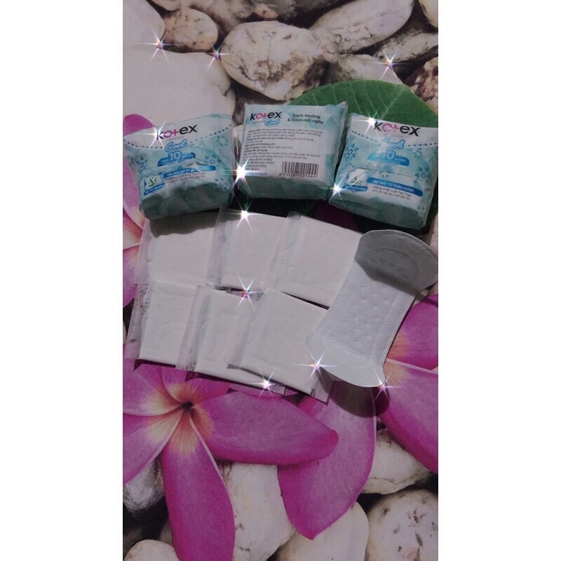 BĂNG VỆ SINH KOTEX HÀNG NGÀY COOL MÁT LẠNH 40m 20m dài 15cm