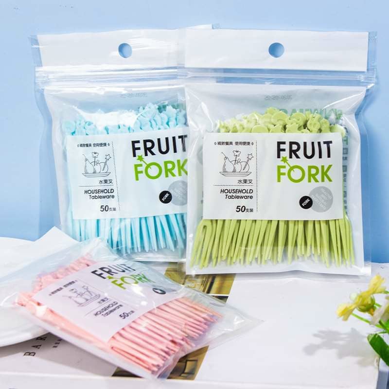 Dĩa Cắm Thức Ăn,Hoa Quả-Que,Xiên Cắm Bánh Trái Cây Bằng Nhựa Cho Bữa Tiệc ( Sét 50c ) 88272 LAVIO STORE