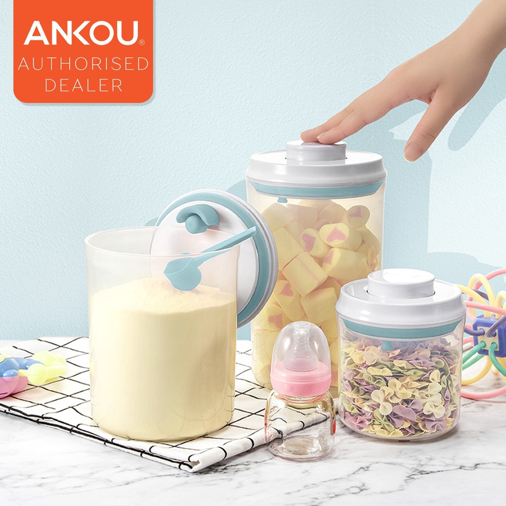 Hộp nhựa đựng sữa bột tiện lợi