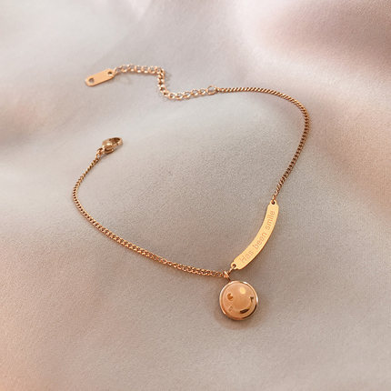 Vòng tay thép titan mạ vàng 18K mặt hình mặt cười phong cách Hàn Quốc