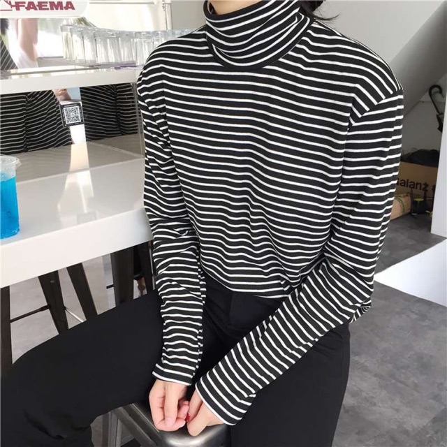 Áo sọc cổ lọ