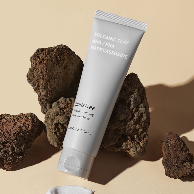 Mặt nạ đất sét làm dịu lỗ chân lông innisfree Volcanic Calming Pore Clay Mask 100ml 2022 - Ninishop