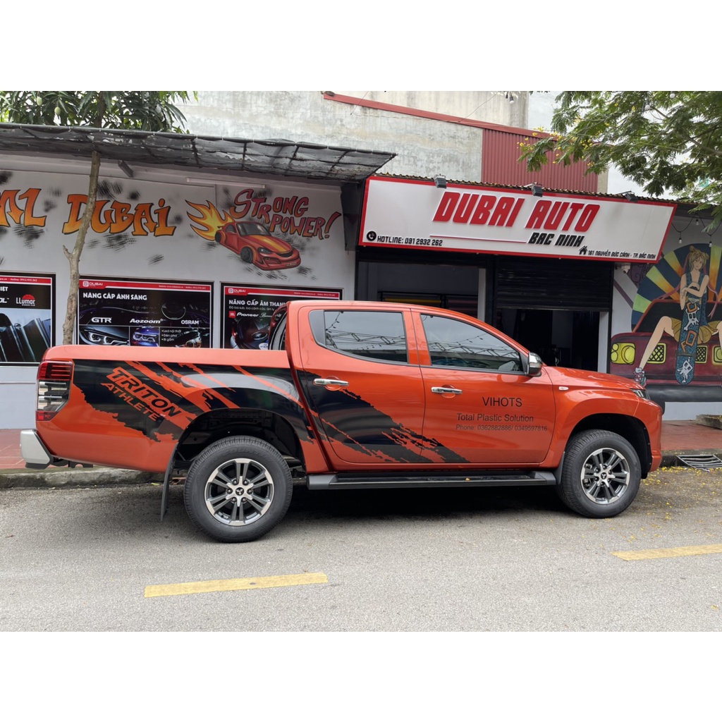 DecalDubai_Tem trang trí xe Triton thiết kế, cá nhân hóa theo yêu cầu