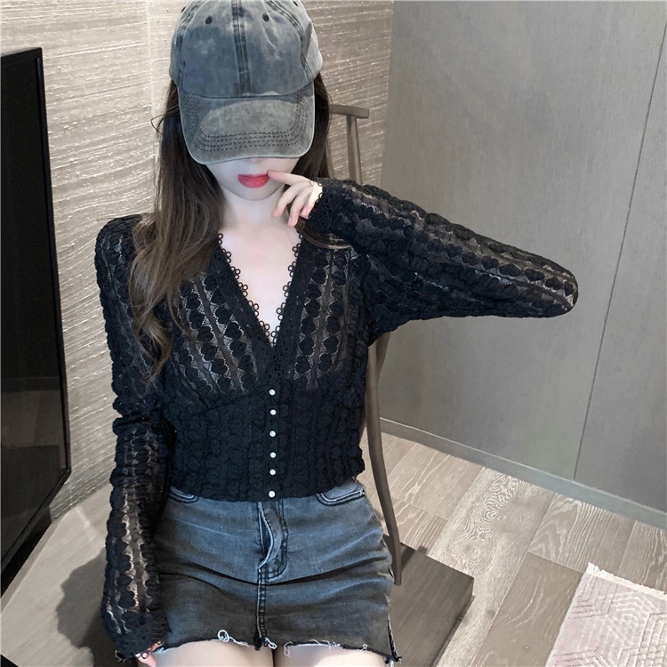 áo ren dài tay hoa nổi cổ v khuy ngọc