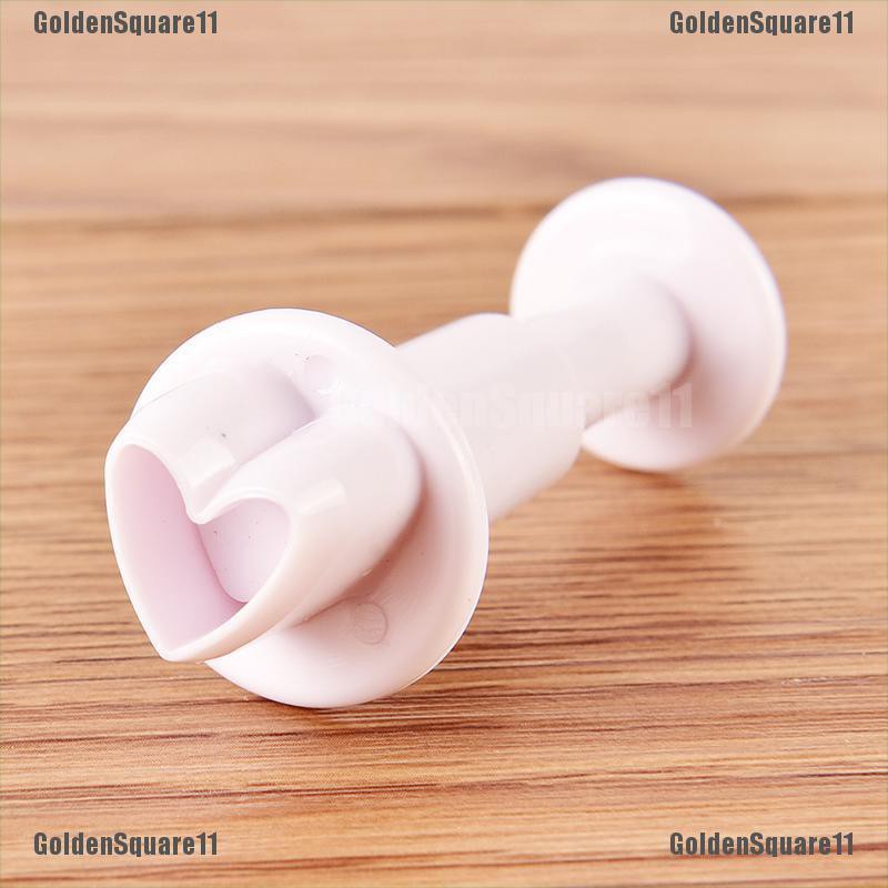 Khuôn Cắt Bánh Hình Trái Tim Dễ Thương