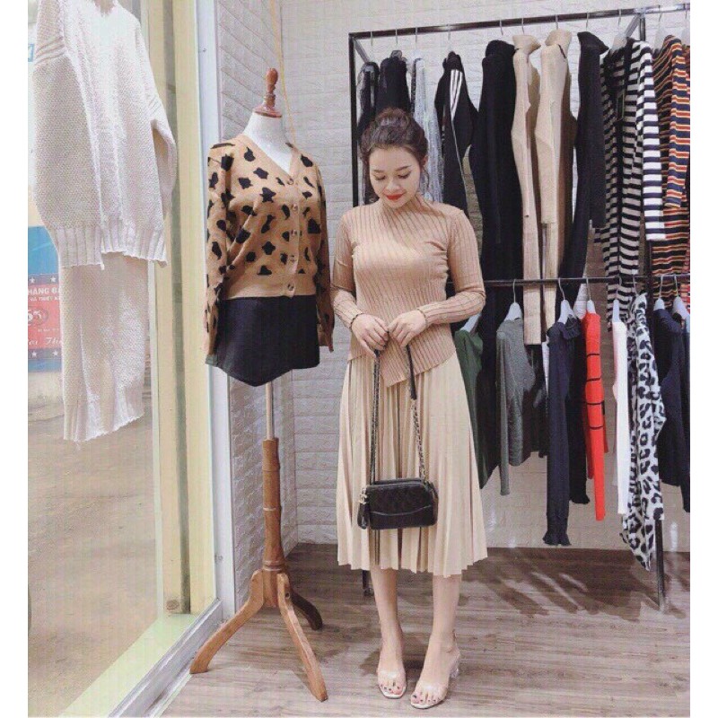 Chân váy midi ánh nhũ xếp li | BigBuy360 - bigbuy360.vn