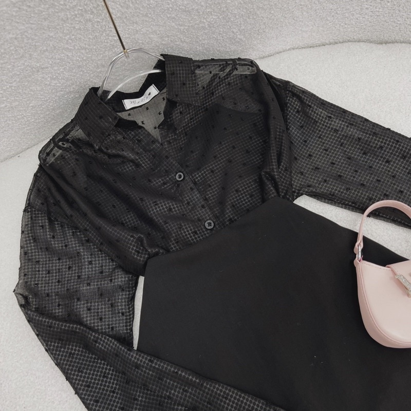 Set áo sơ mi đốm tay dài + chân váy đen