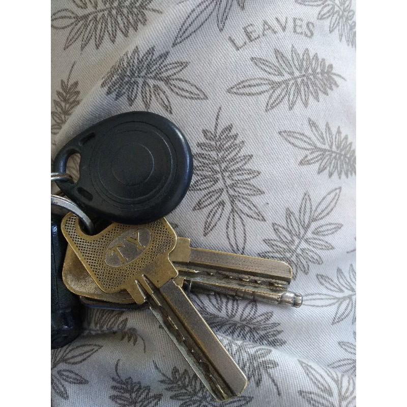 Thẻ từ chấm công, giữ xe, thang máy,... dạng móc khoá siêu bền