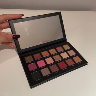 Phấn mắt Huda Beauty Rose Gold