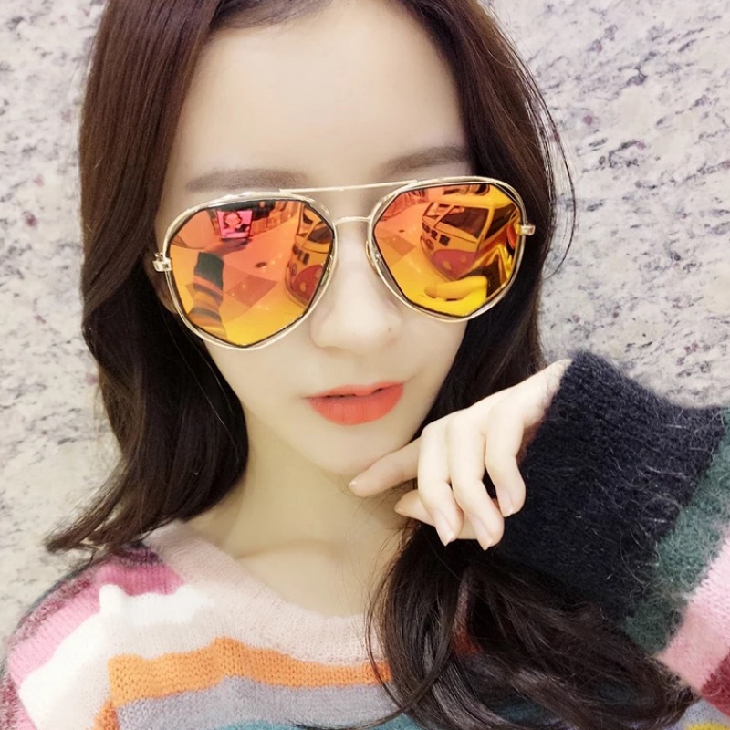 [Mã FAMAYFA giảm 10K đơn 50K] Kính mát chống tia UV400 kiểu dáng thời trang | BigBuy360 - bigbuy360.vn