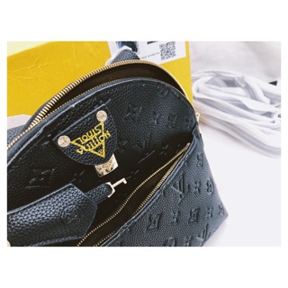 44.Balo LV MoonBackpack Black