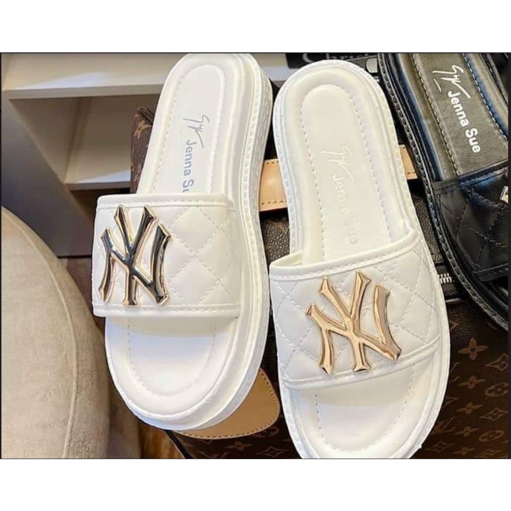 Dép Bánh Mì NYC Cao 3,4 Phân 2 Màu Đen Trắng