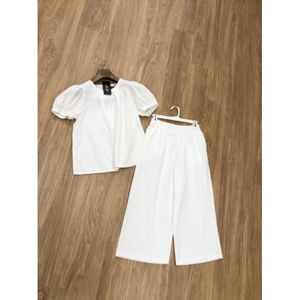 Set nana linen. Sét bộ hàng xuất xịn đúng chuẩn phom, hàng xuất xịn.