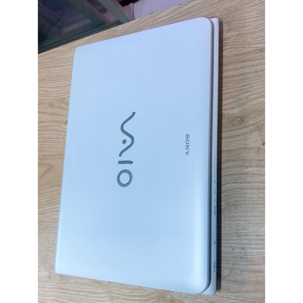 Laptop Sony vaio SVE15 Sang chảnh chíp core i5-3210M/4GB/HDD 500GB HD 4000~2g game mượt. Tặng chuột
