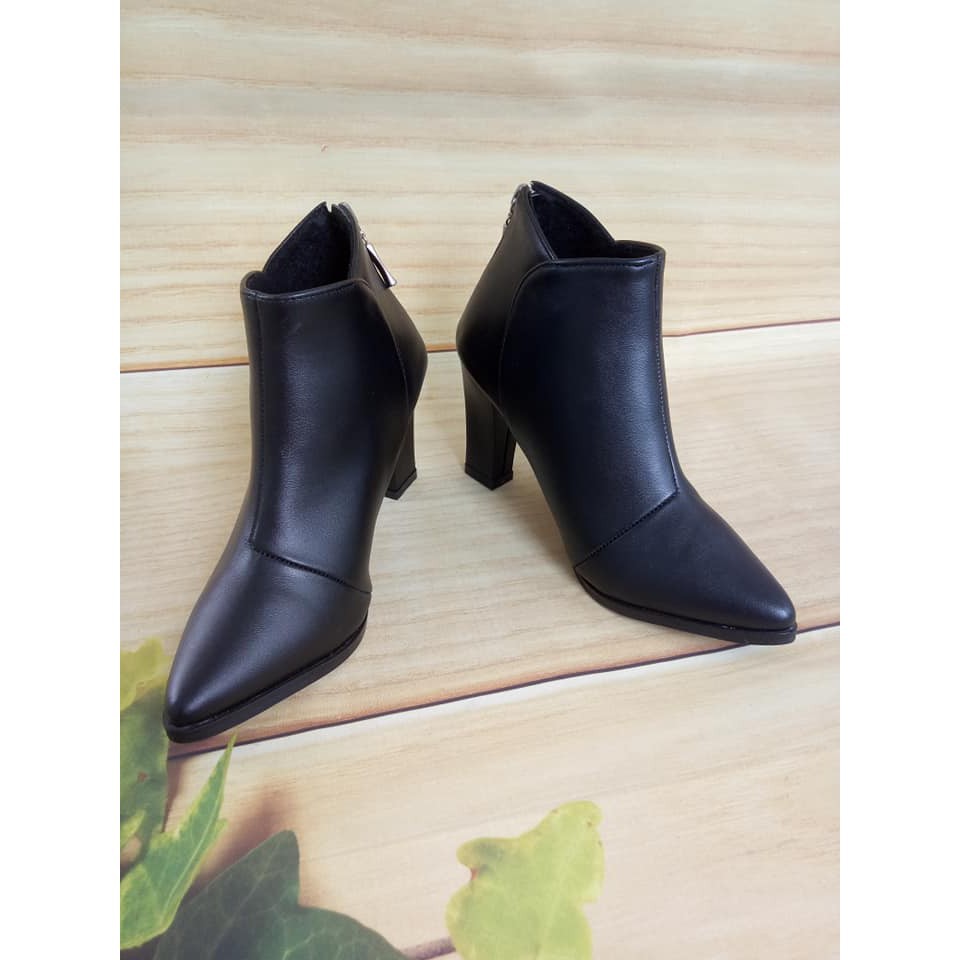 Giày boot nữ cổ thấp đế vuông 7cm màu đen hàng hiệu rosata ro137 | BigBuy360 - bigbuy360.vn