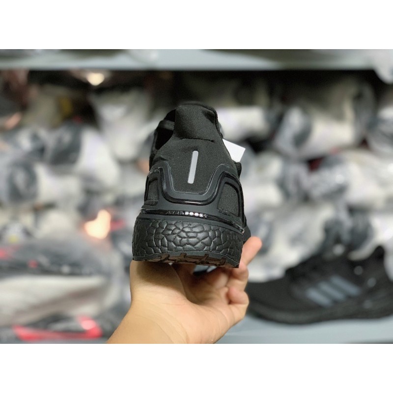 Giày Ultra Boost 20 Triple Black màu Đen