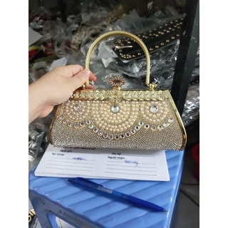 cốp đá clut đi  tiệc sang trọn