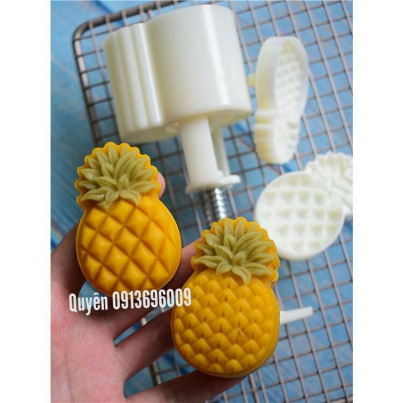 Khuôn ltrung thu lò xo Trái Dứa 50g 2 mặt 1 nhấn