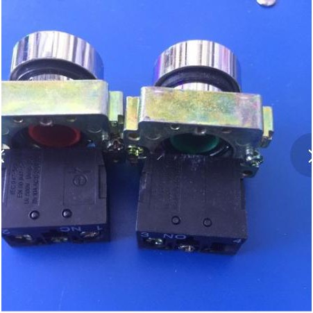 Công tắc nhấn nhả một chân XB2-BA31