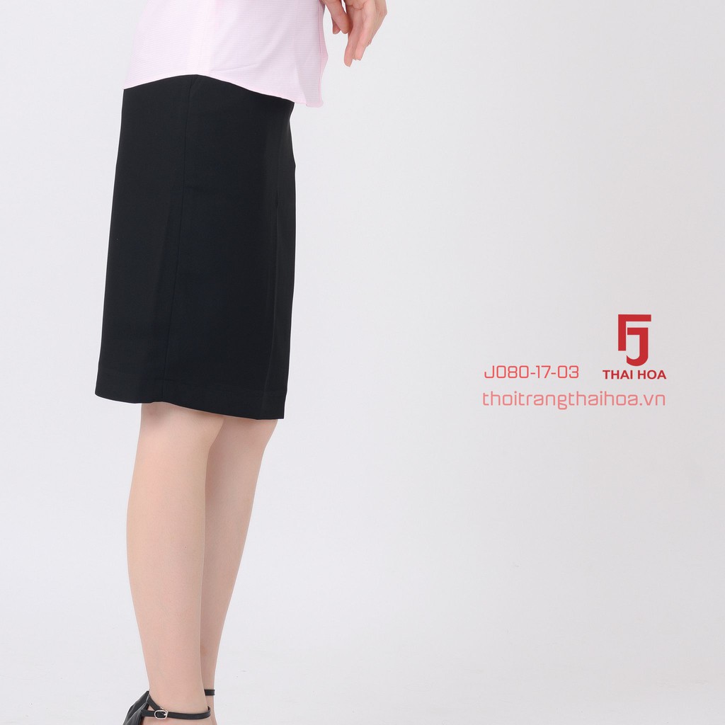 Chân váy dài Thái Hòa J080-17-03 Chân váy công sở dài, màu đen, dáng ôm,Chất liệu vải nhẹ,độ bền màu cao | BigBuy360 - bigbuy360.vn