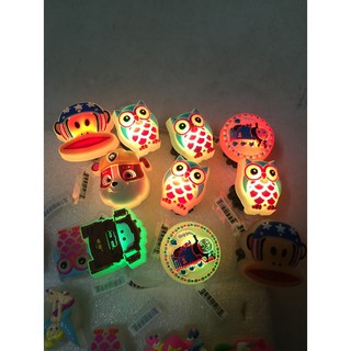 Nút gắn dép cross, sticker, jibbitz đèn led ( loại dày)