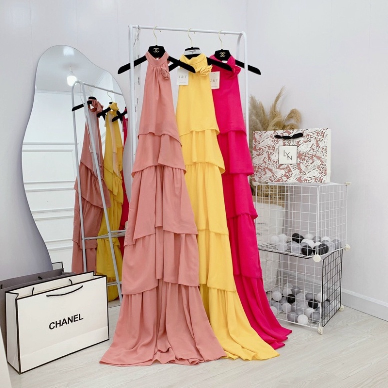 Váy Maxi Tầng Bèo Đính Hoa Ngực 3 Màu