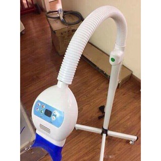 máy tẩy trắng răng có chân!