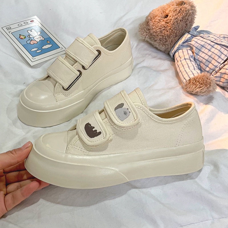 ( sẵn 36-37) Giày thể thao dán cute ( lùi 1 size)