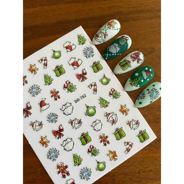 Sticker dán móng tay noel mẫu mới
