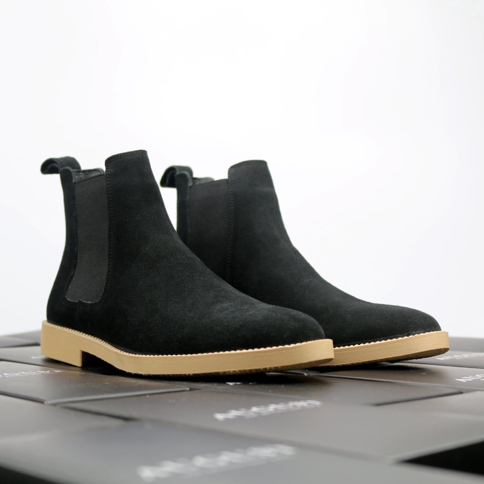 Giày thời trang nam cao cổ Chelsea boots da lộn màu đen đế tăng 3.5cm chiều cao | BigBuy360 - bigbuy360.vn