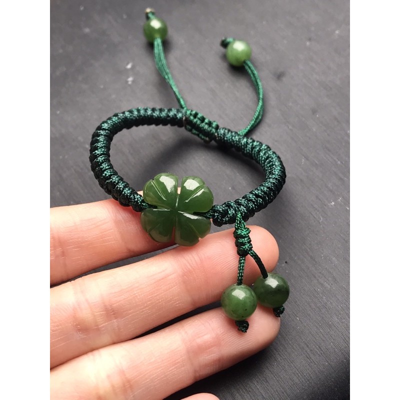 Vòng tay đá nephrite cỏ 4 lá HANMYNGHE