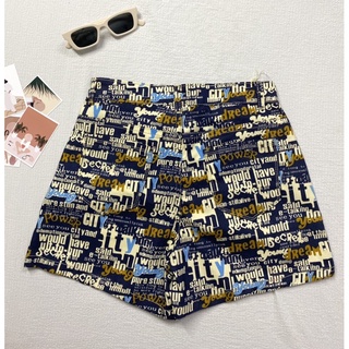 Quần short chữ cá tính