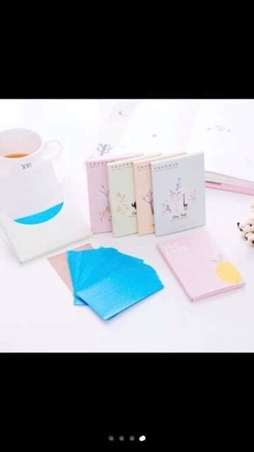 GIẤY THẤM DẦU CHO DA NHỜN GÓI 50 TỜ