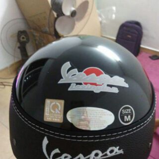 Mũ bảo hiểm vespa.
