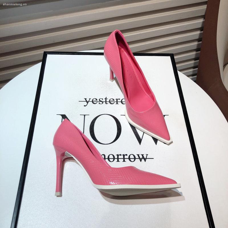Đôi giày cao gót bằng da bóng mũi nhọn màu trắng phong cách Âu Mỹ quyến rũ cho nữ 2022