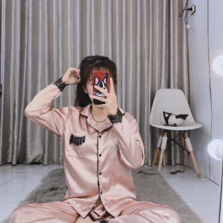 Đồ bộ phi lụa tay dài phối ren