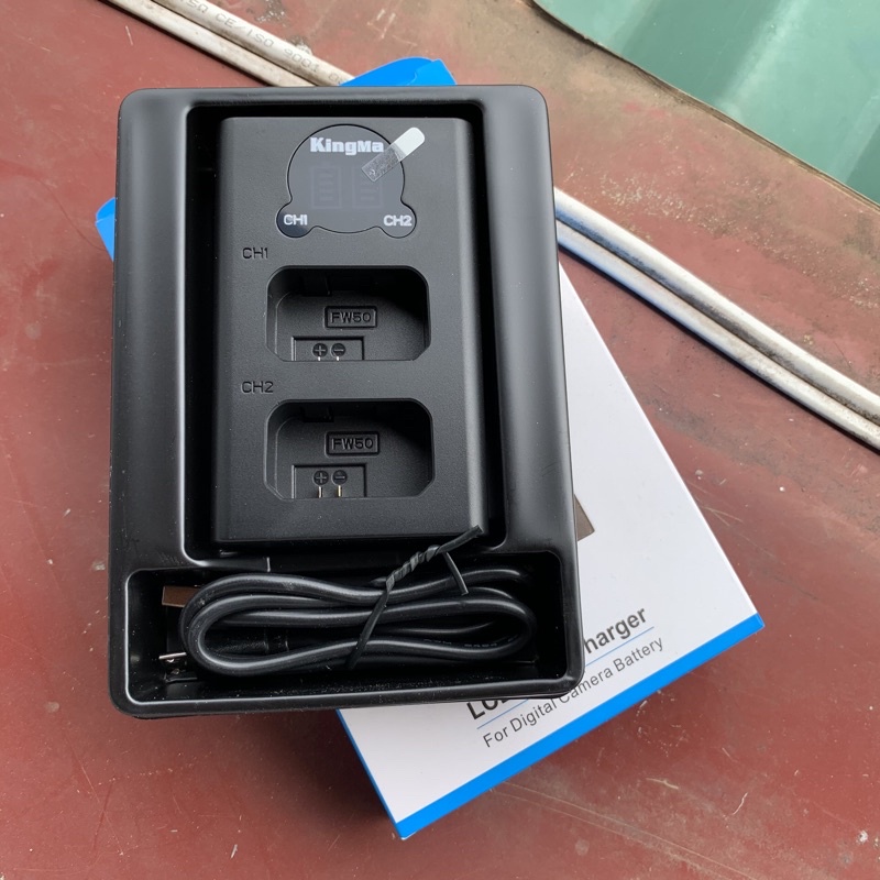 Sạc đôi Kingma cho pin Sony FW50 - Có LCD - Có thêm cổng Type C