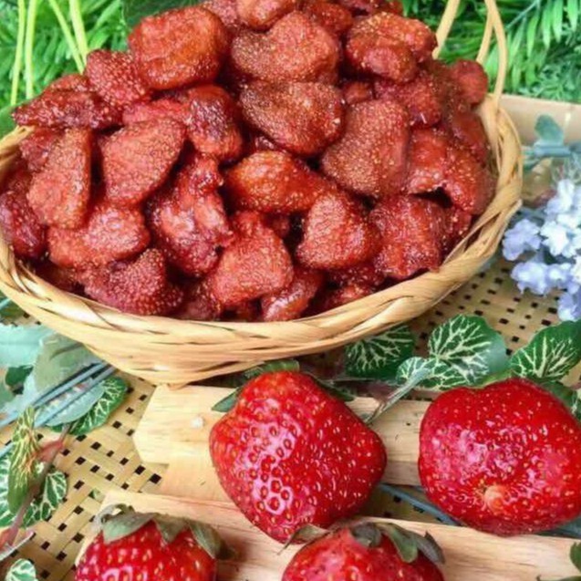 ⭐ Dâu Tây sấy khô nguyên trái DJ&A 100g ⭐Nhập Khẩu Chính Ngạch Australia ⭐ 100g