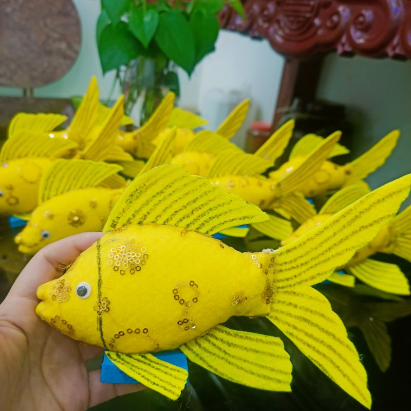 CON CÁ VẢI NHUNG NHỒI BÔNG BỌC KIM SA