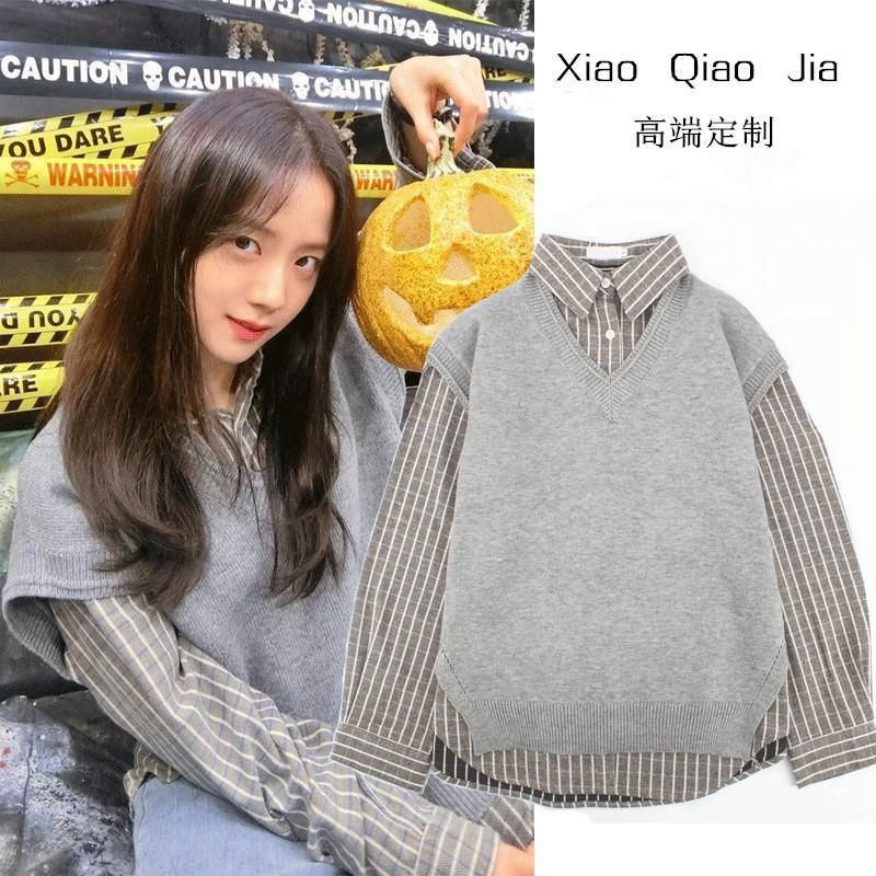 Áo sơ mi sọc + áo len gile xám giống Jisoo Black Pink