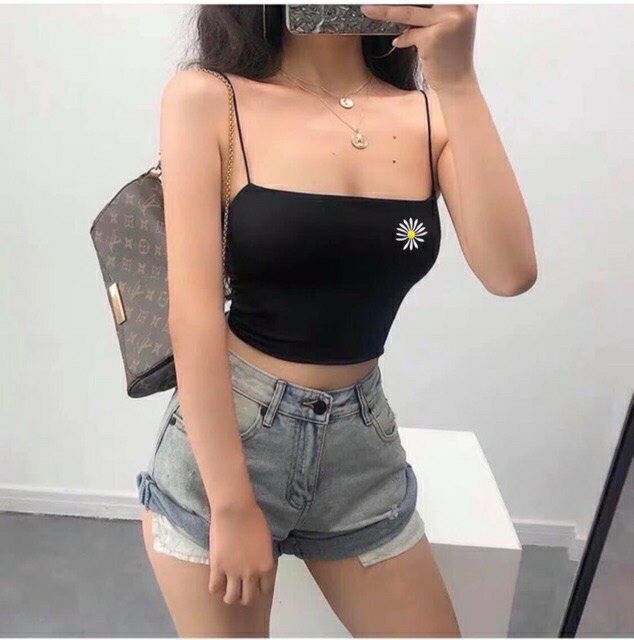 Áo 2 dây thêu hoa cúc một bên siêu đẹp lại rẻ