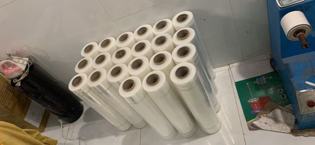 Màng pe 5tac 3kg giá 115000/1cuon