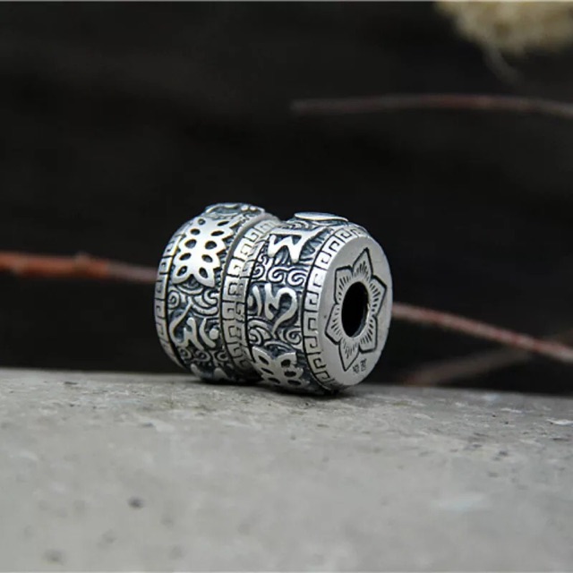 Mặt dây chuyền Lu Thống Om Mani Padme Hum Tây Tạng