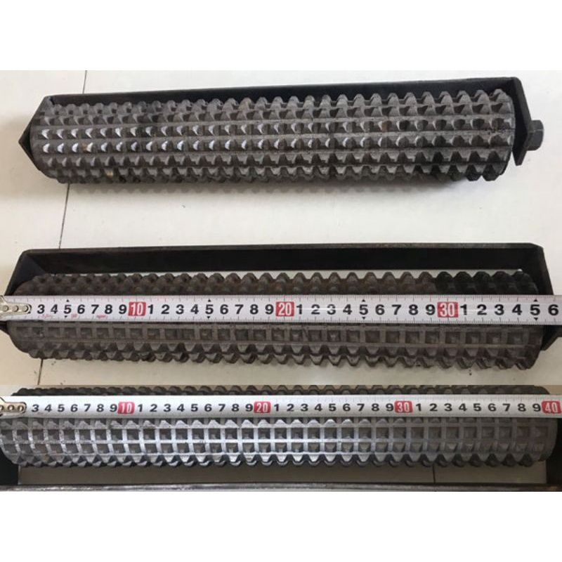 Con Lăn Tạo Nhám Bê Tông Gai Nhọn  - Chiều Dài Quả Lăn 400mm  - CÂY DÀI 1M - 1M5 XIN LIÊN HỆ
